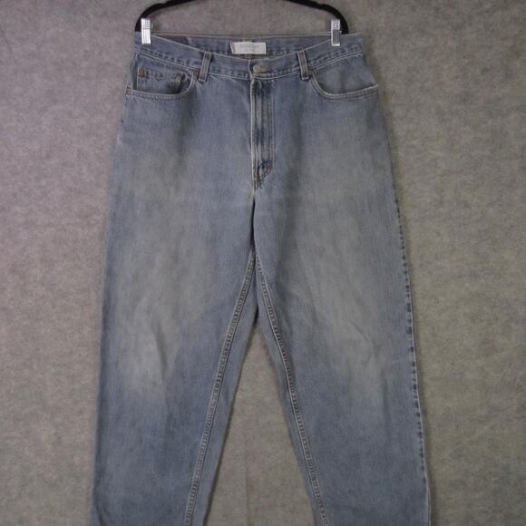 Levis 560 Jeans Mens 36x36 Light Wash Denim Comfort Fit Relaxed Tapered - Picture 1 of 11